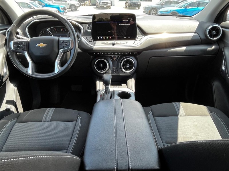 Chevrolet Blazer Vehicle Image 11