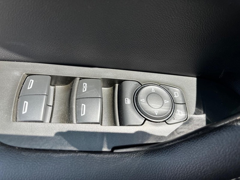 Chevrolet Blazer Vehicle Image 14