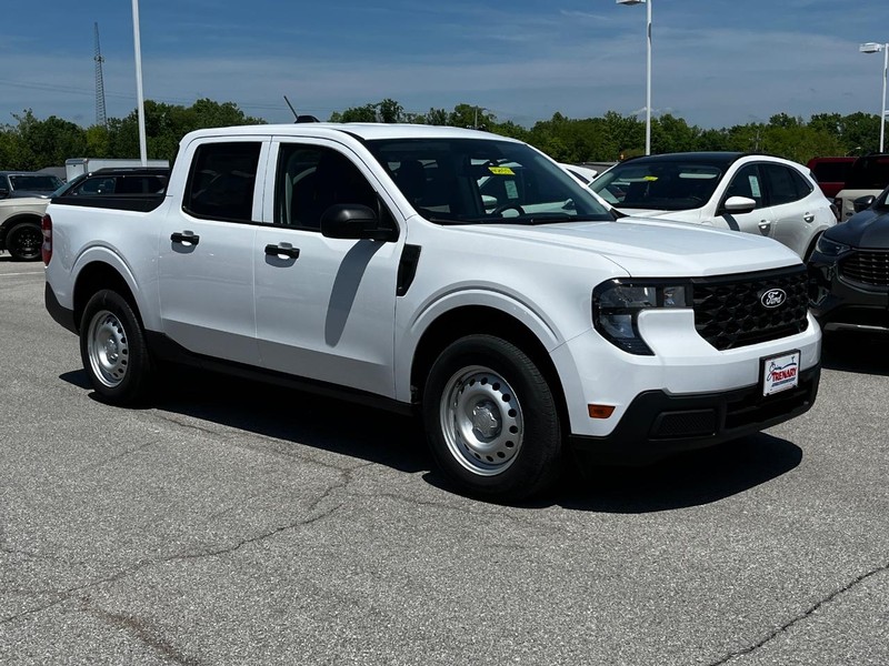 Ford Maverick Vehicle Image 02