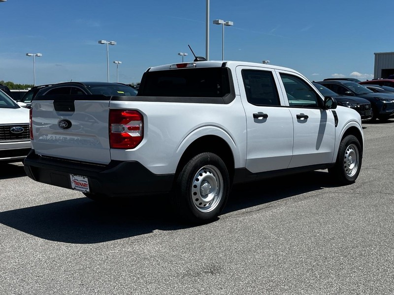 Ford Maverick Vehicle Image 03