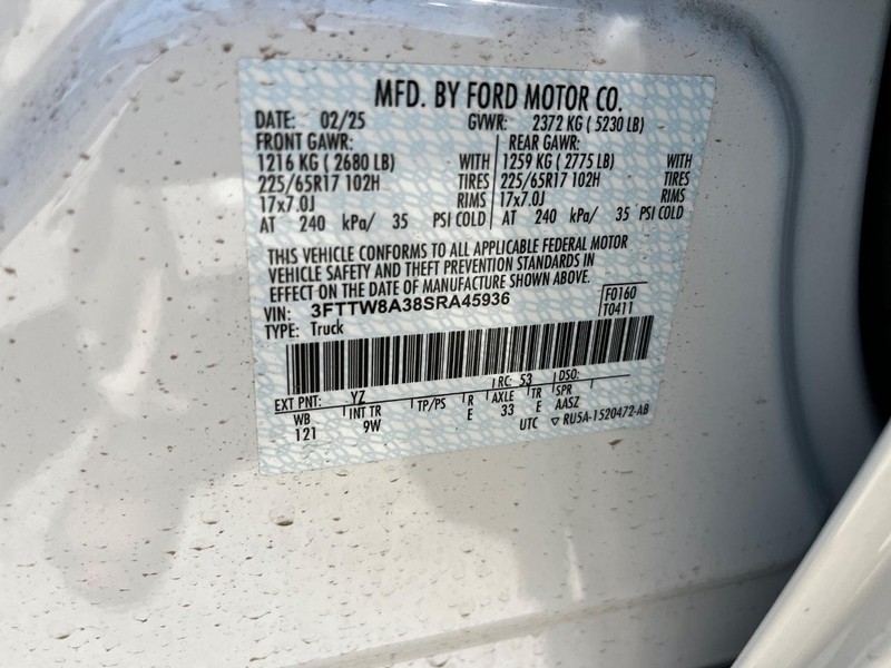 Ford Maverick Vehicle Image 16