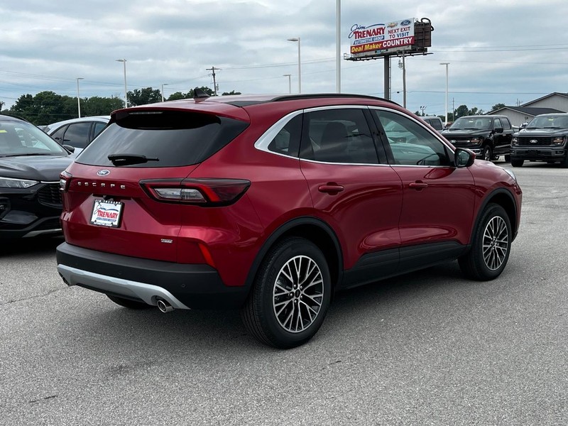 Ford Escape Vehicle Image 03