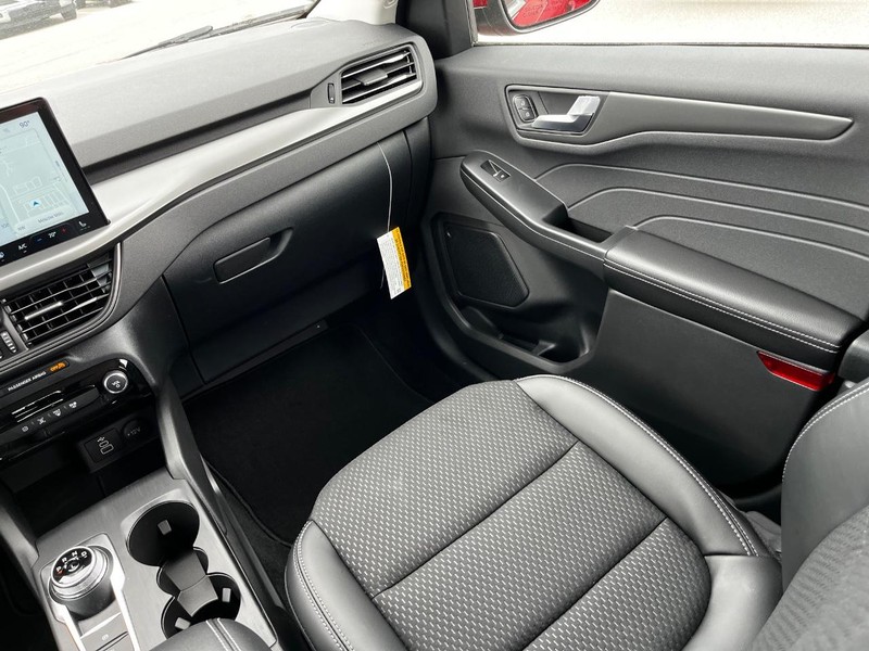 Ford Escape Vehicle Image 07