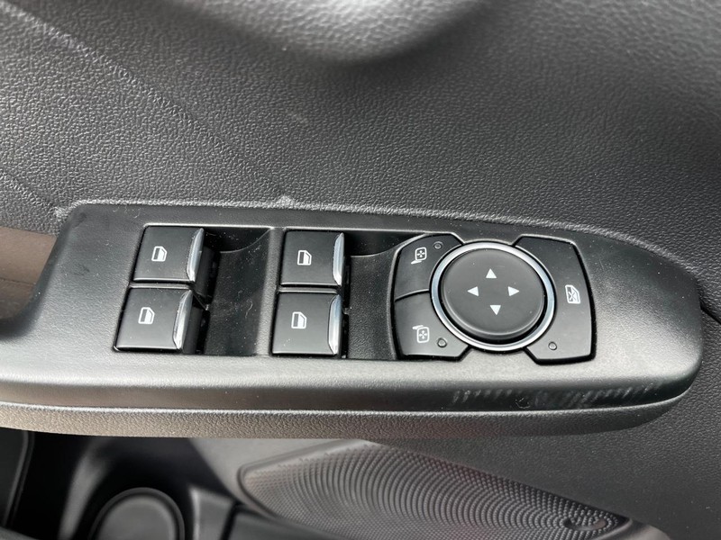 Ford Escape Vehicle Image 08
