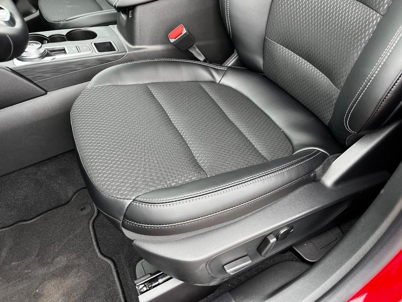 Ford Escape Vehicle Image 09