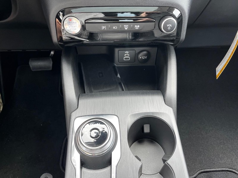 Ford Escape Vehicle Image 14