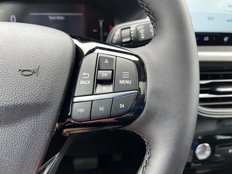 Ford Escape Vehicle Image 12