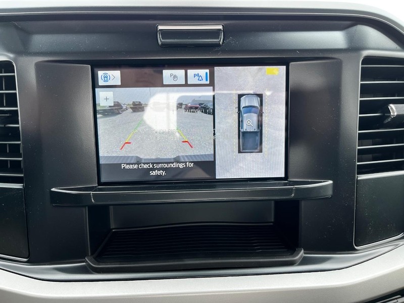 Ford Super Duty F-350 SRW Vehicle Image 15