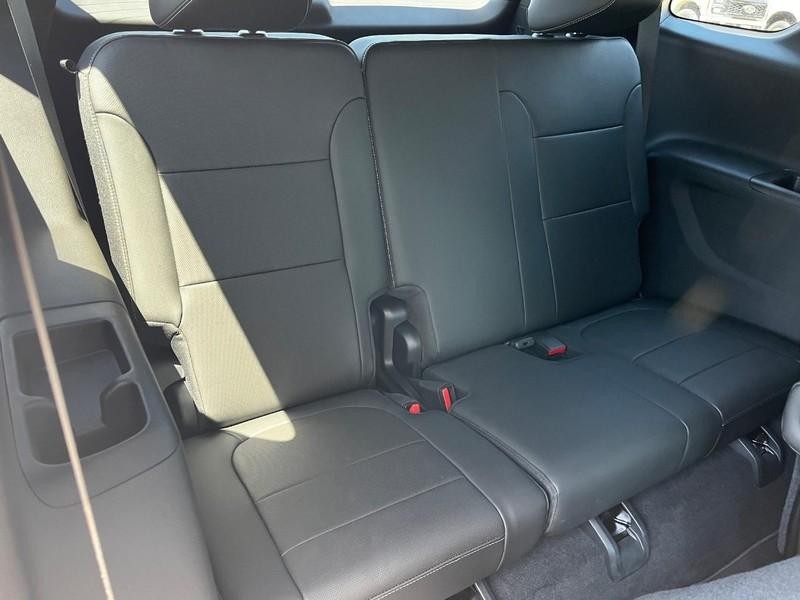 Chevrolet Traverse Vehicle Image 11