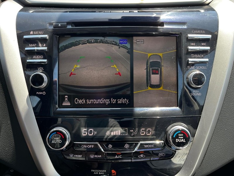 Nissan Murano Vehicle Image 22