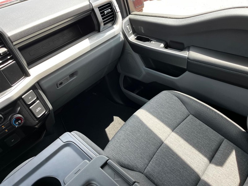 Ford Super Duty F-250 SRW Vehicle Image 07