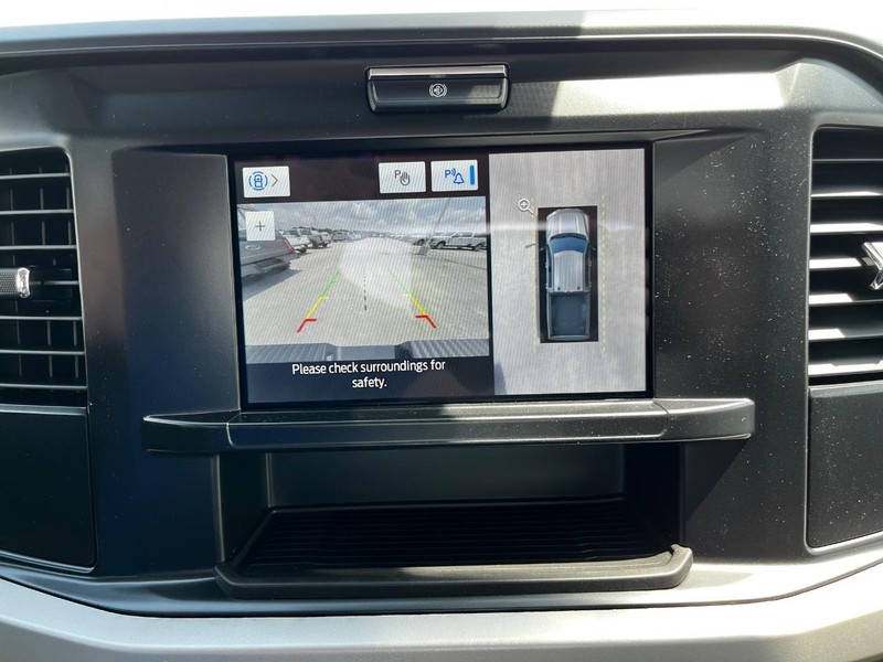 Ford Super Duty F-250 SRW Vehicle Image 15