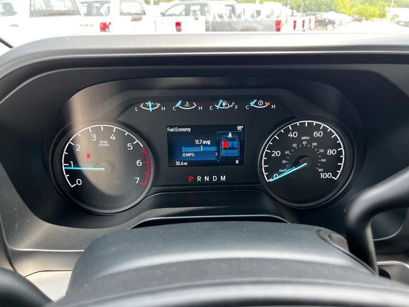 Ford Super Duty F-250 SRW Vehicle Image 12