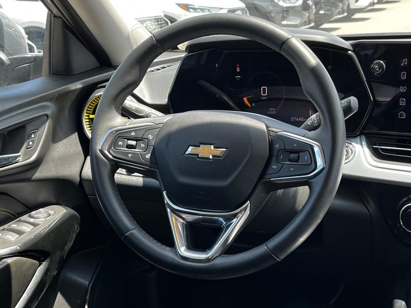 Chevrolet Trax Vehicle Image 14