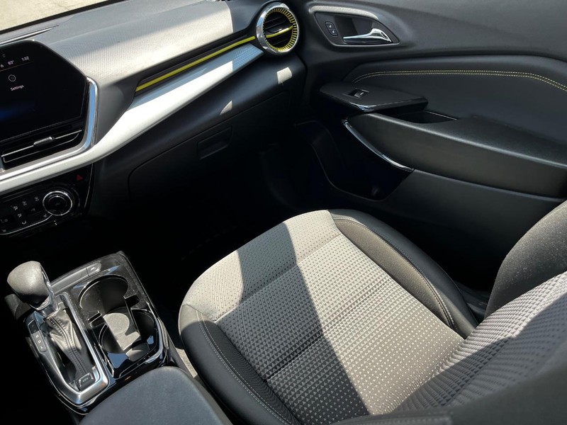 Chevrolet Trax Vehicle Image 15
