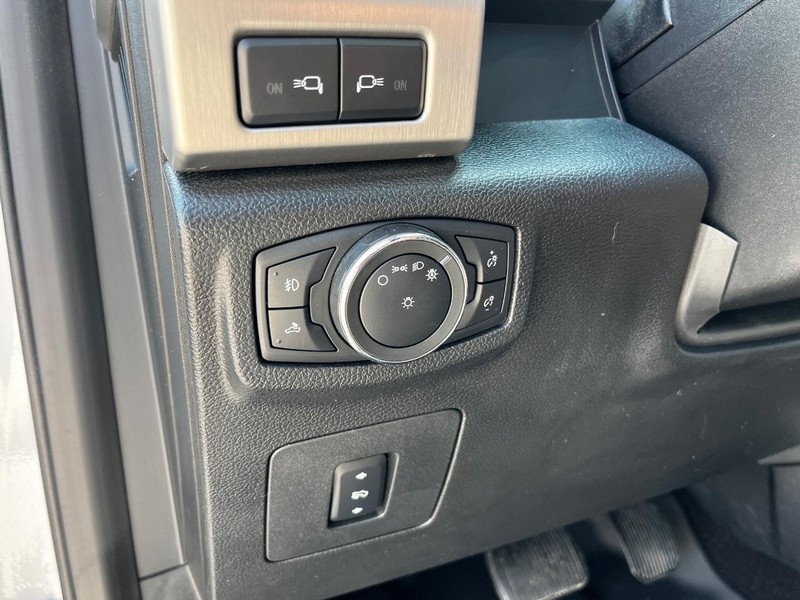 Ford F-150 Vehicle Image 18
