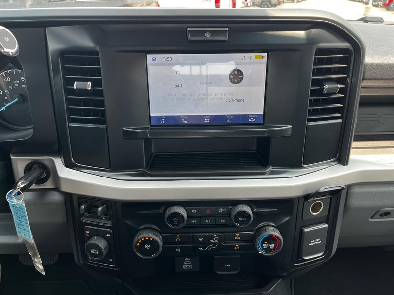 Ford Super Duty F-250 SRW Vehicle Image 14
