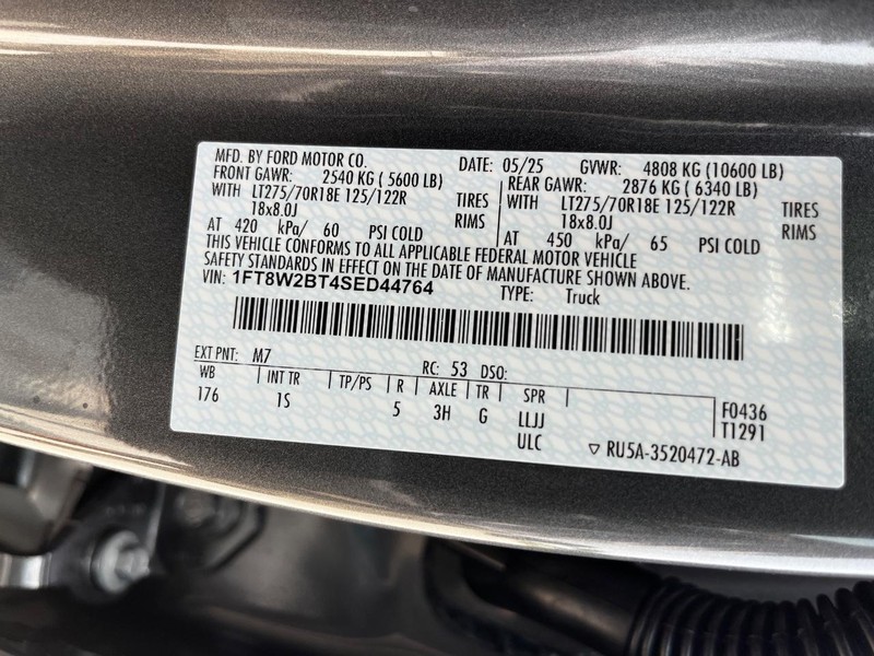 Ford Super Duty F-250 SRW Vehicle Image 16