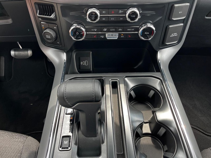 Ford F-150 Vehicle Image 14
