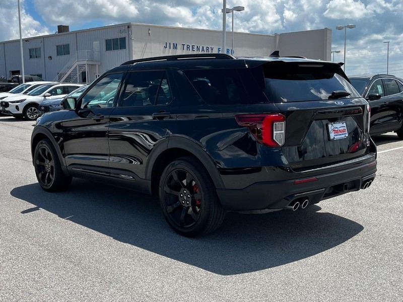 Ford Explorer Vehicle Image 06