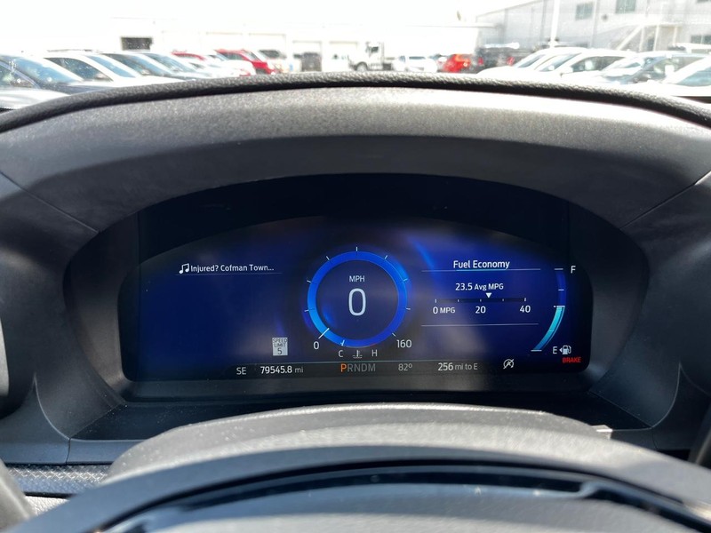 Ford Explorer Vehicle Image 21