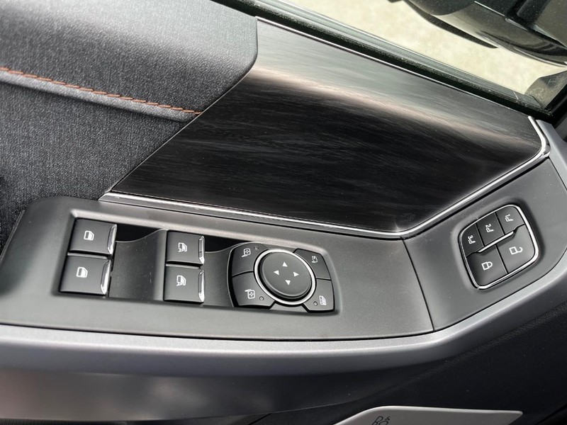 Ford F-150 Vehicle Image 08