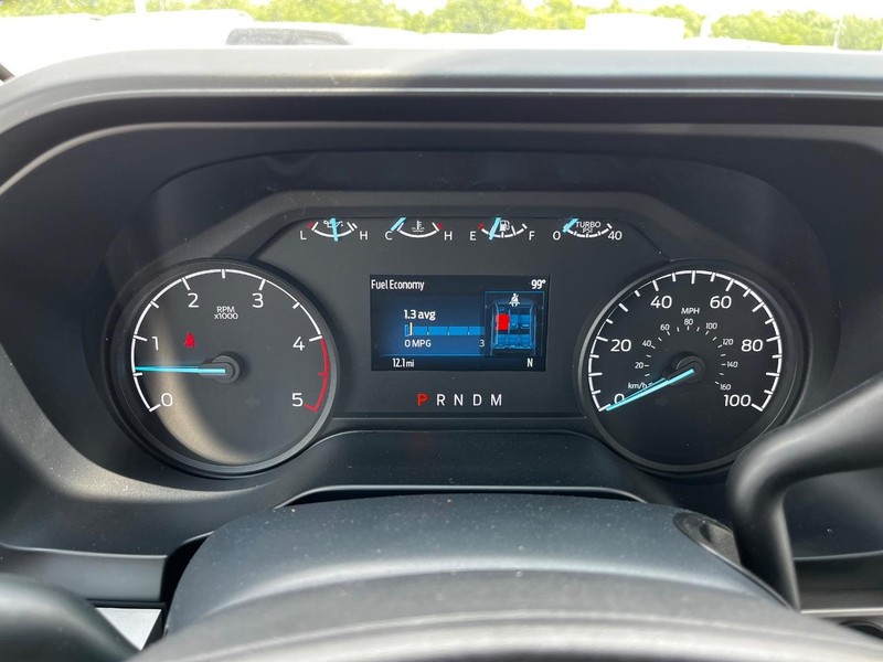 Ford Super Duty F-250 SRW Vehicle Image 13