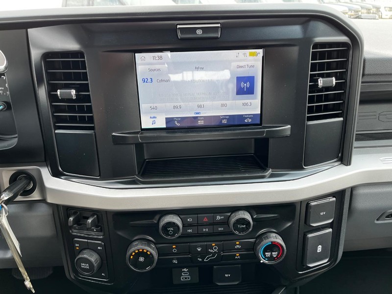 Ford Super Duty F-250 SRW Vehicle Image 14