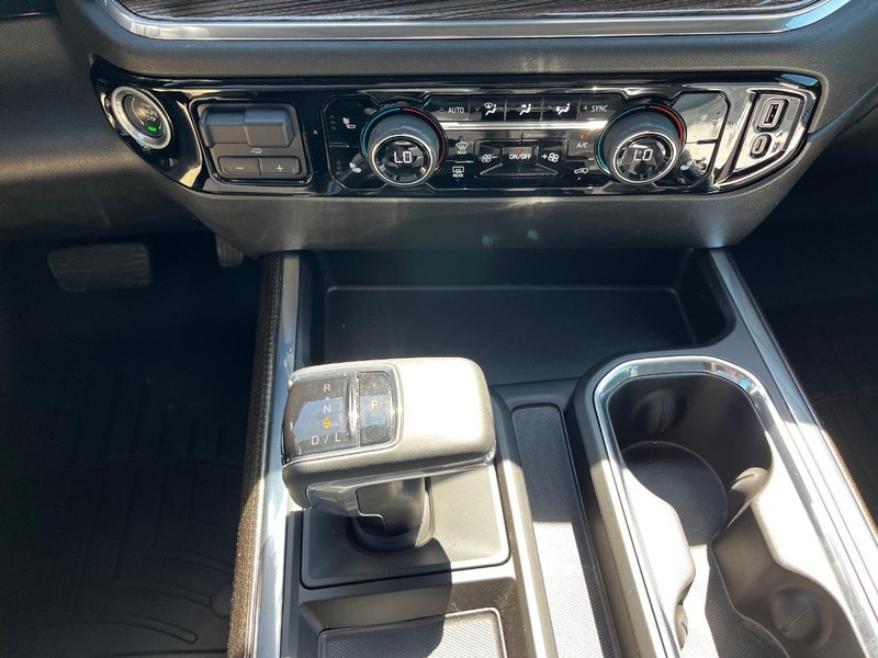 Chevrolet Silverado 1500 Vehicle Image 19