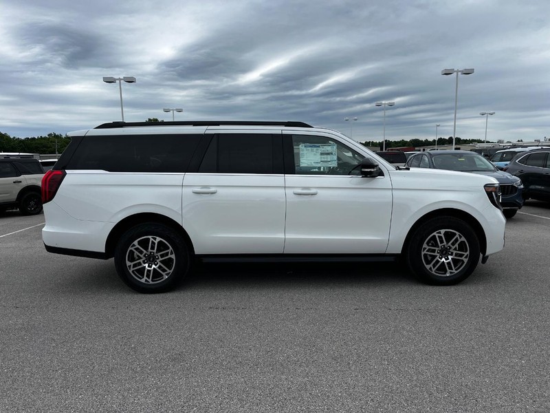 Ford Expedition Max Vehicle Image 02