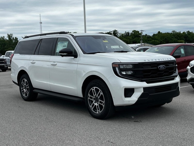 Ford Expedition Max Vehicle Image 03