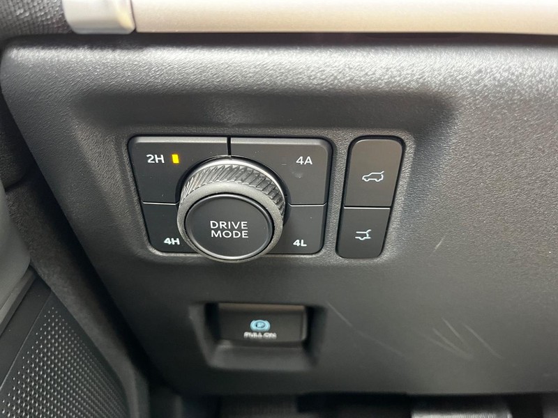 Ford Expedition Max Vehicle Image 14