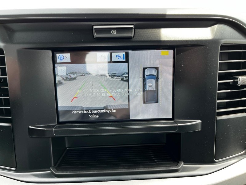 Ford Super Duty F-250 SRW Vehicle Image 15