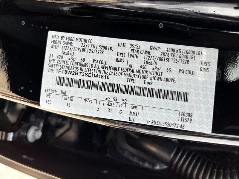 Ford Super Duty F-250 SRW Vehicle Image 16