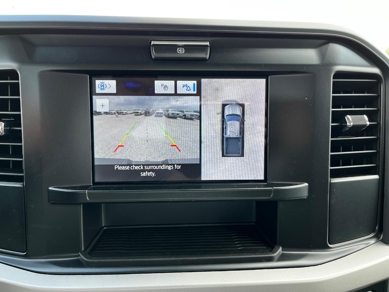 Ford Super Duty F-250 SRW Vehicle Image 15
