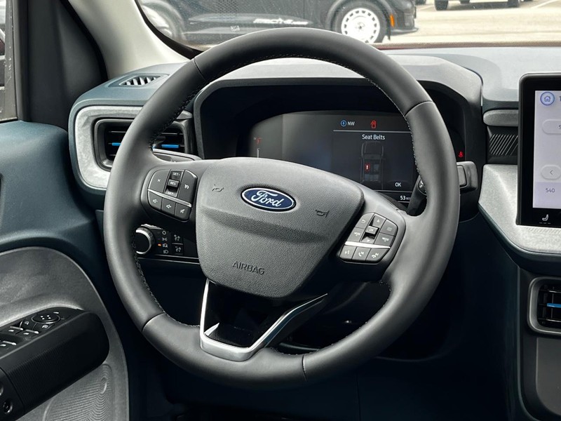 Ford Maverick Vehicle Image 06