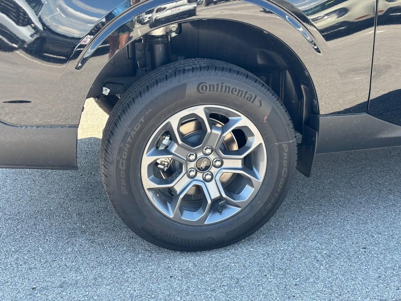 Ford Maverick Vehicle Image 04