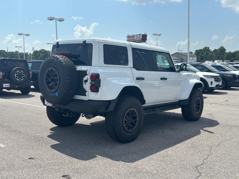 Ford Bronco Vehicle Image 03