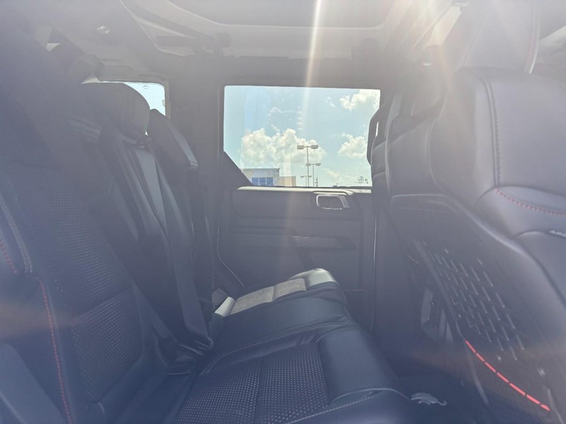 Ford Bronco Vehicle Image 05