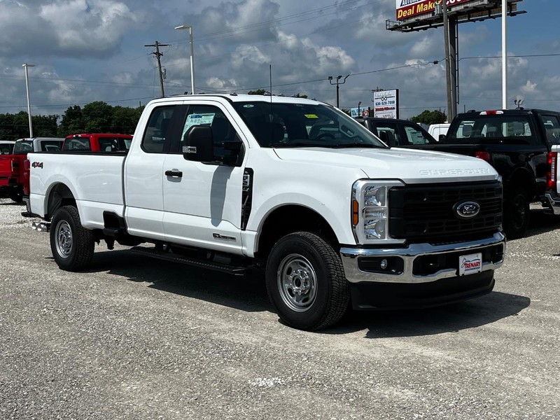 Ford Super Duty F-250 SRW Vehicle Image 02