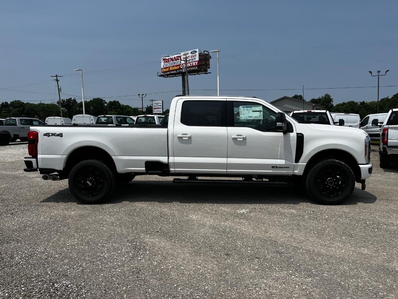 Ford Super Duty F-250 SRW Vehicle Image 11