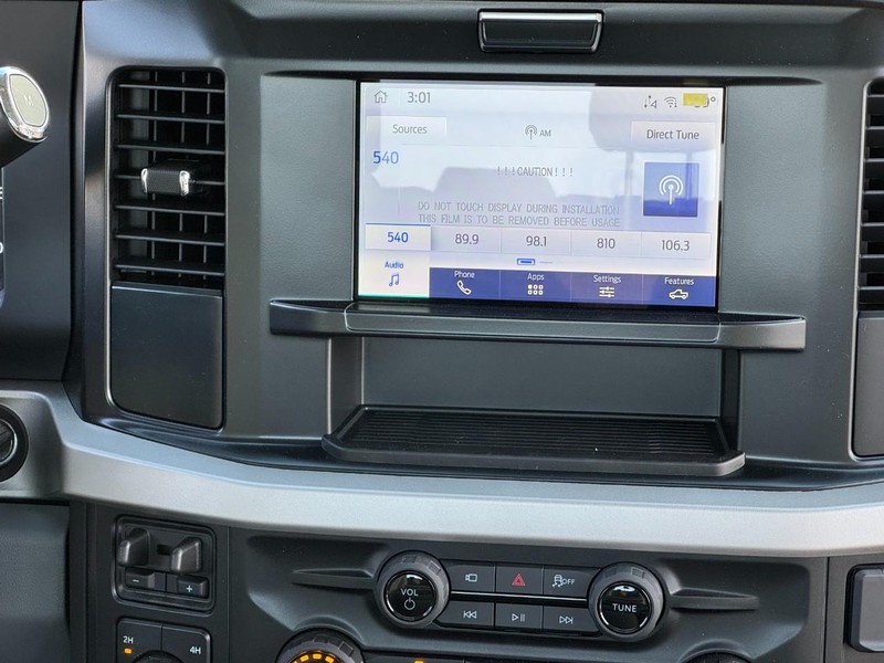 Ford Super Duty F-350 SRW Vehicle Image 09