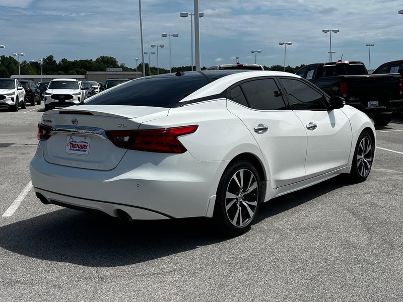 Nissan Maxima Vehicle Image 03