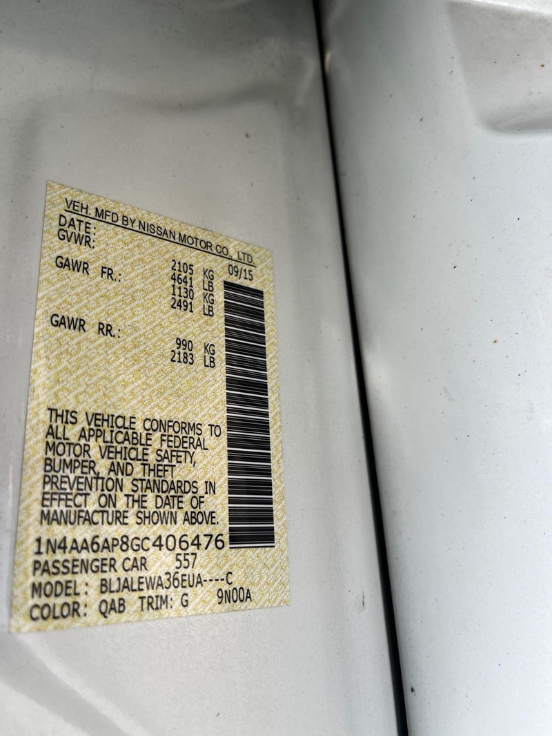 Nissan Maxima Vehicle Image 22