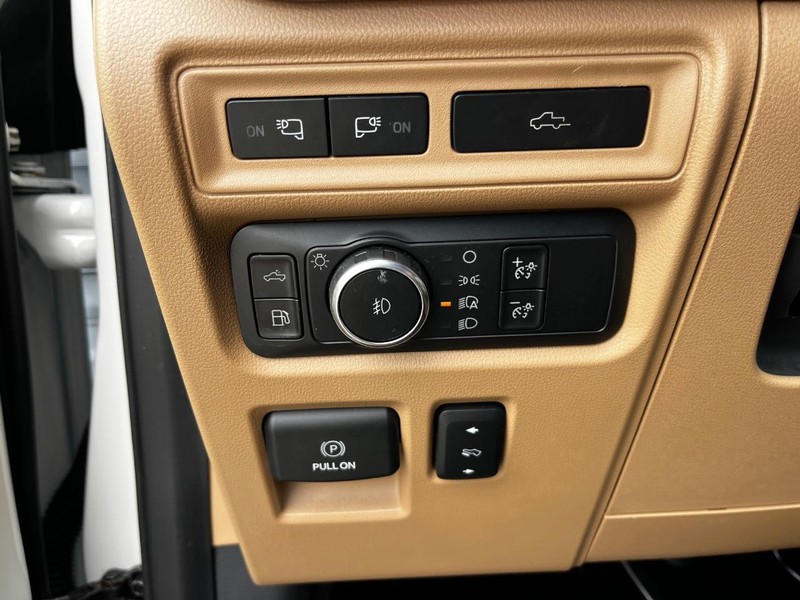 Ford F-150 Vehicle Image 18