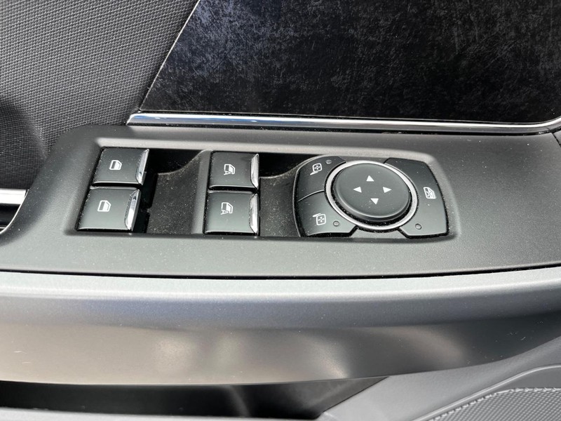 Ford F-150 Vehicle Image 14
