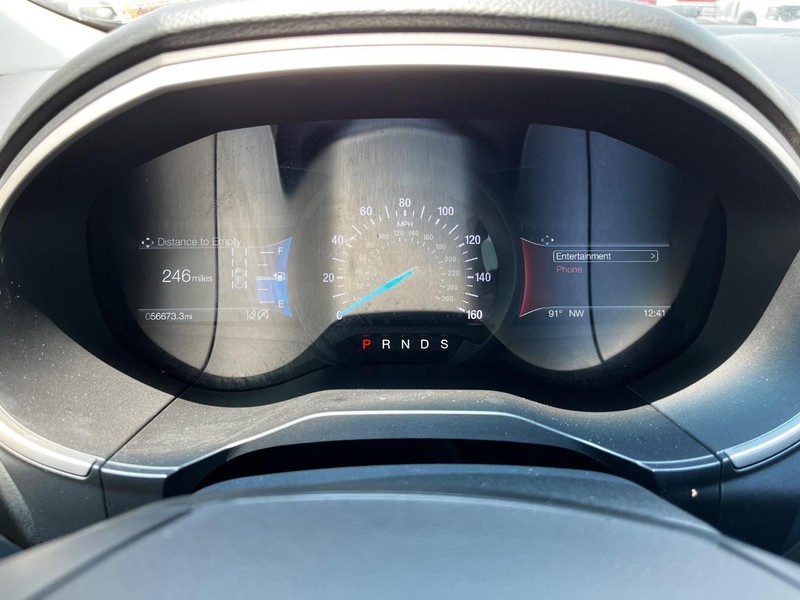 Ford Edge Vehicle Image 18