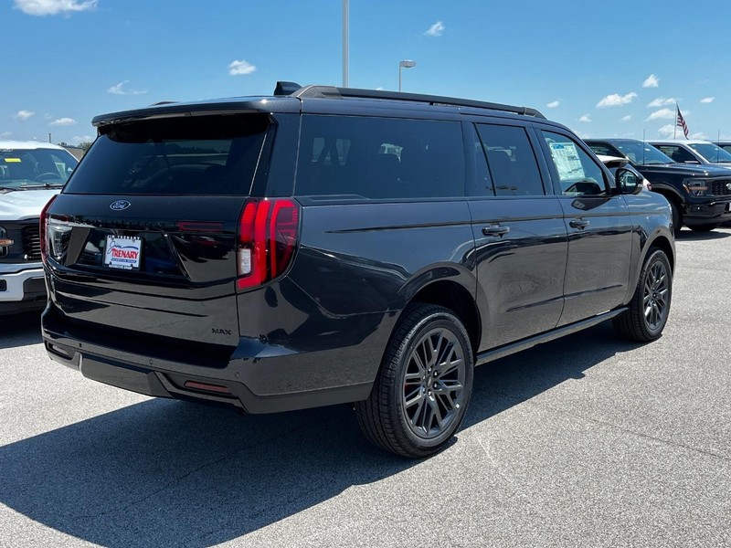 Ford Expedition Max Vehicle Image 03
