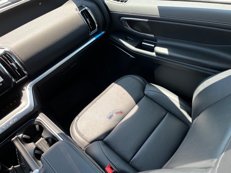 Ford Expedition Max Vehicle Image 10