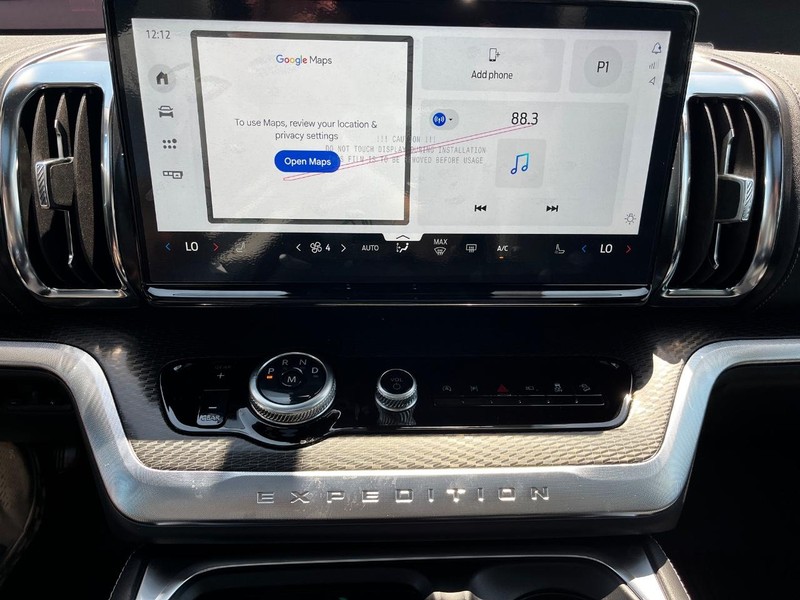 Ford Expedition Max Vehicle Image 17
